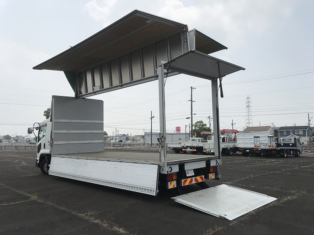 いすゞ フォワード